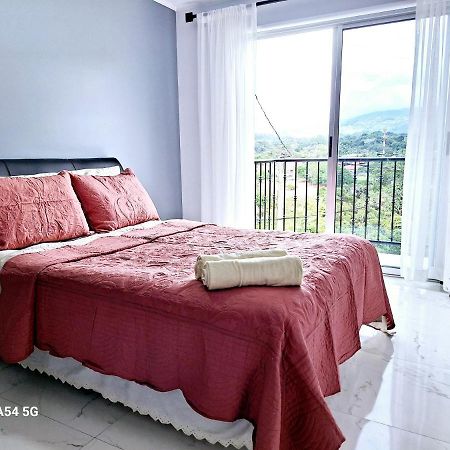 Хостел Victoria House San Isidro De El General Экстерьер фото