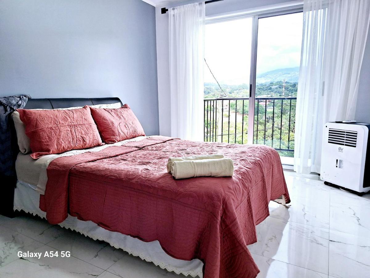 Хостел Victoria House San Isidro De El General Экстерьер фото